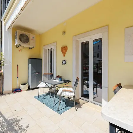 Apartment Nina Porec
