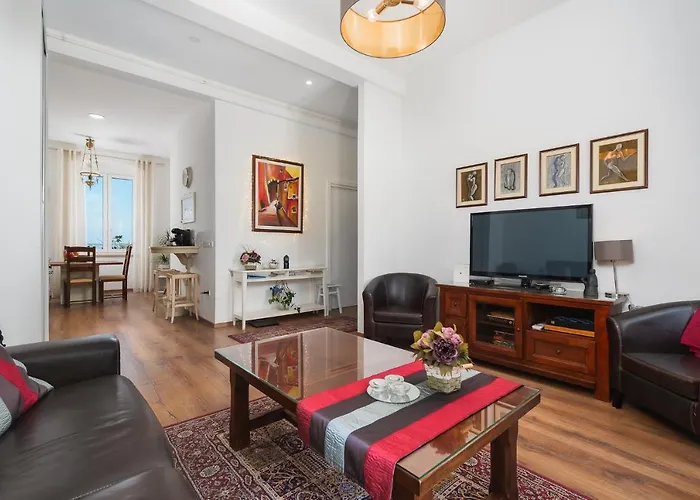 Nina Apartman Poreč